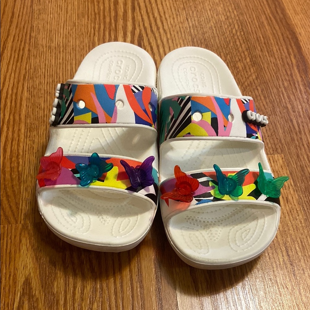 Crocs 2 Strap Sandal Retro Pattern NWOT